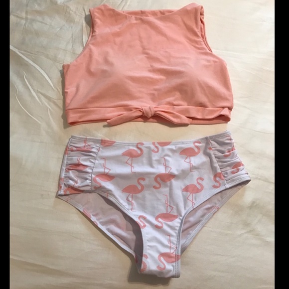 SHEIN Other - Knot Front Top With Flamingo Print Bikini - Medium SHEIN Other - Knot Front Top With Flamingo Print Bikini - Medium